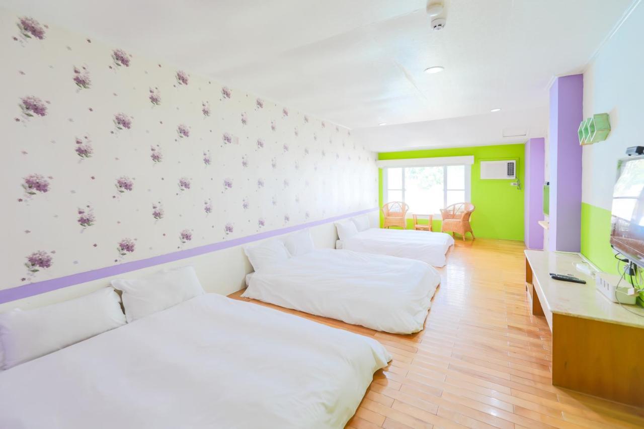 ננואן Lovestar Lakeside Hotel - Stars Building חדר תמונה