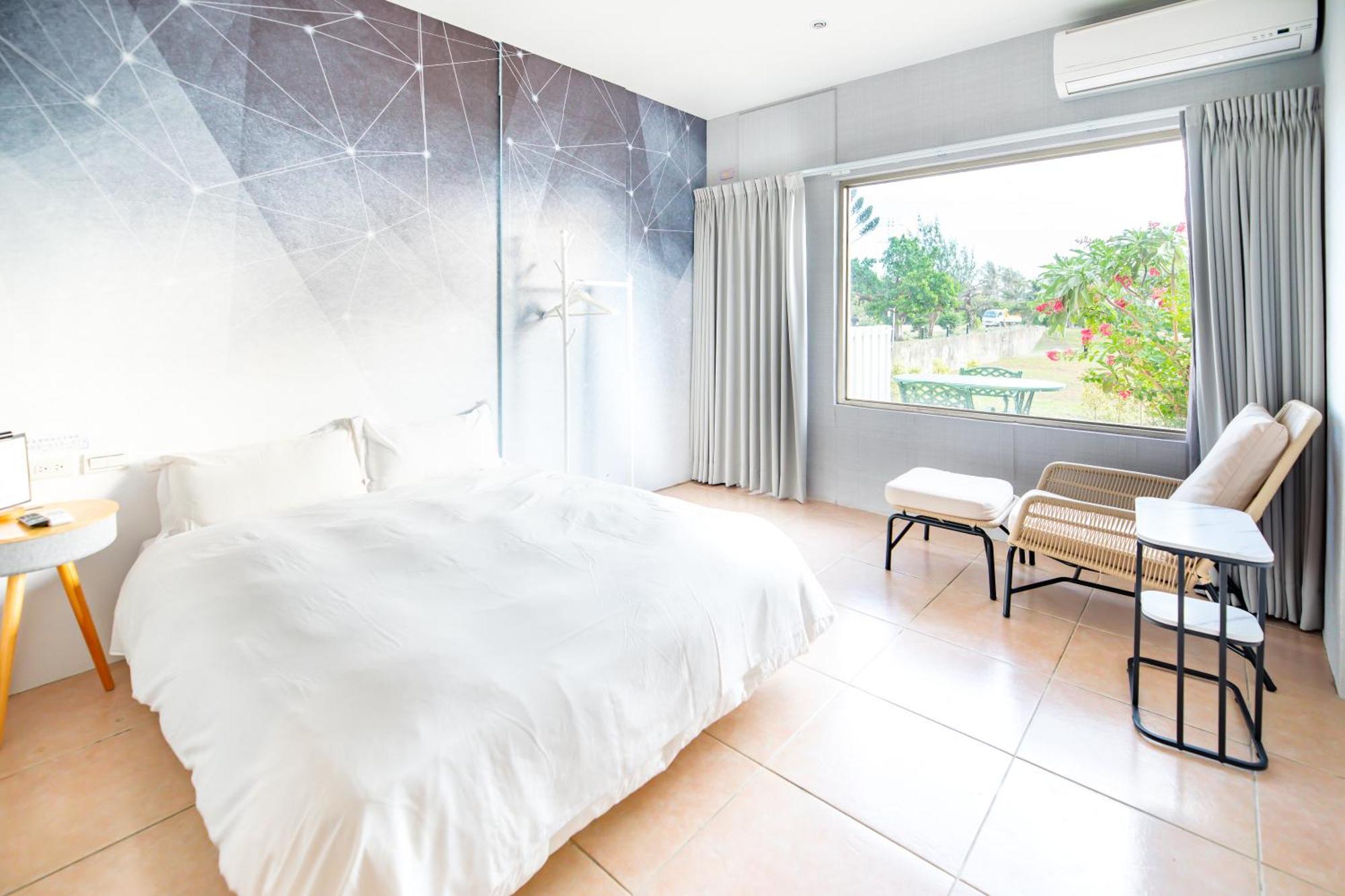ננואן Lovestar Lakeside Hotel - Stars Building חדר תמונה